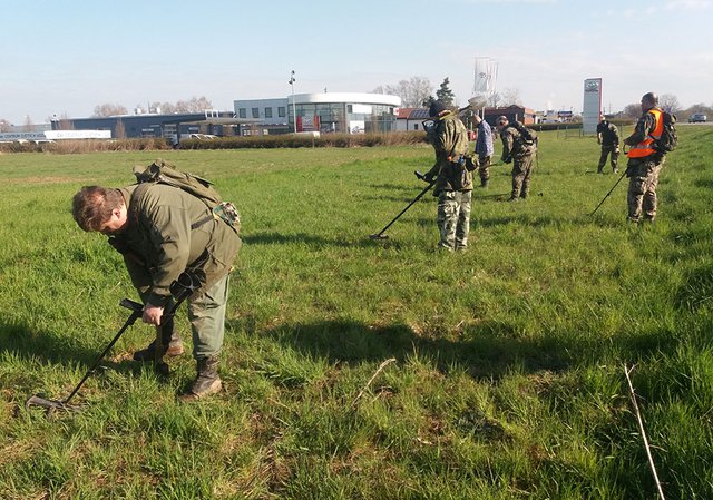 Detektory kovů na stavbách silnic. Přednáší Matouš Holas