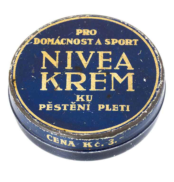 Krém Nivea, 30. léta 20. století